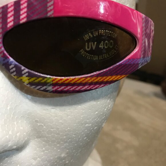 Colorful Plaid Sunglasses With UV400 Protection For Women - Picture 5 of 7